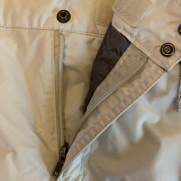 The North Face Boys Ski/  Snowboard Pants- Youth Large - Picture 6 of 11